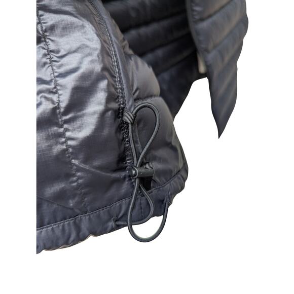 NWT Patagonia Men's Black Down Sweater Vest [Medium] - Picture 10 of 11